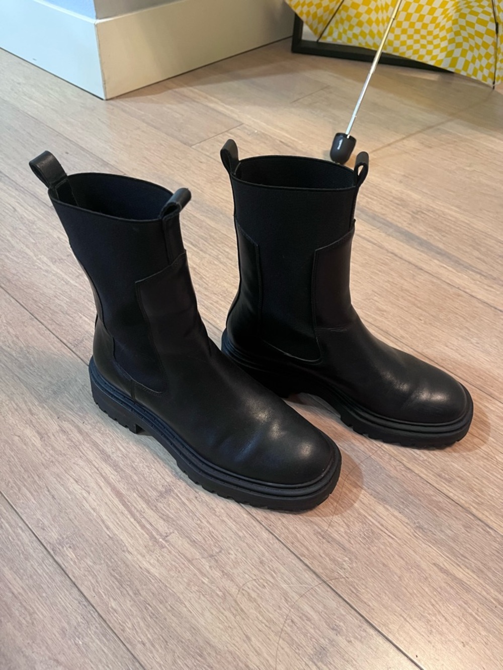 Massimo Dutti Black Chelsea Lug Boots